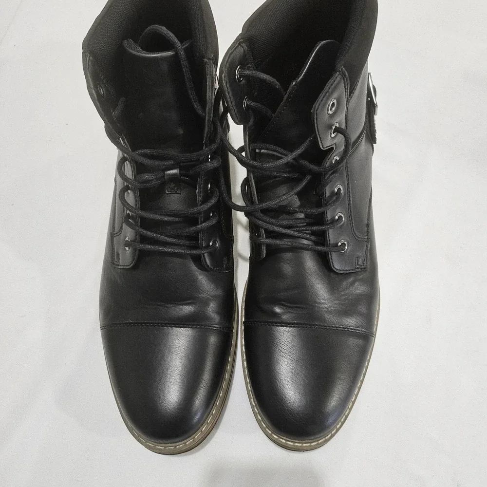 J. Ferrar Riverside Mens Black Cap Toe Combat Boots Buckle Detail Size 13M